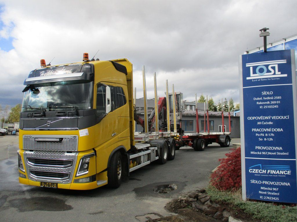 Volvo FH 16 750 6x4 + Fliegl - משאית עץ, משאית מנוף: תמונה 1 Volvo FH 16 750 6x4 + Fliegl - משאית עץ, משאית מנוף: תמונה 1