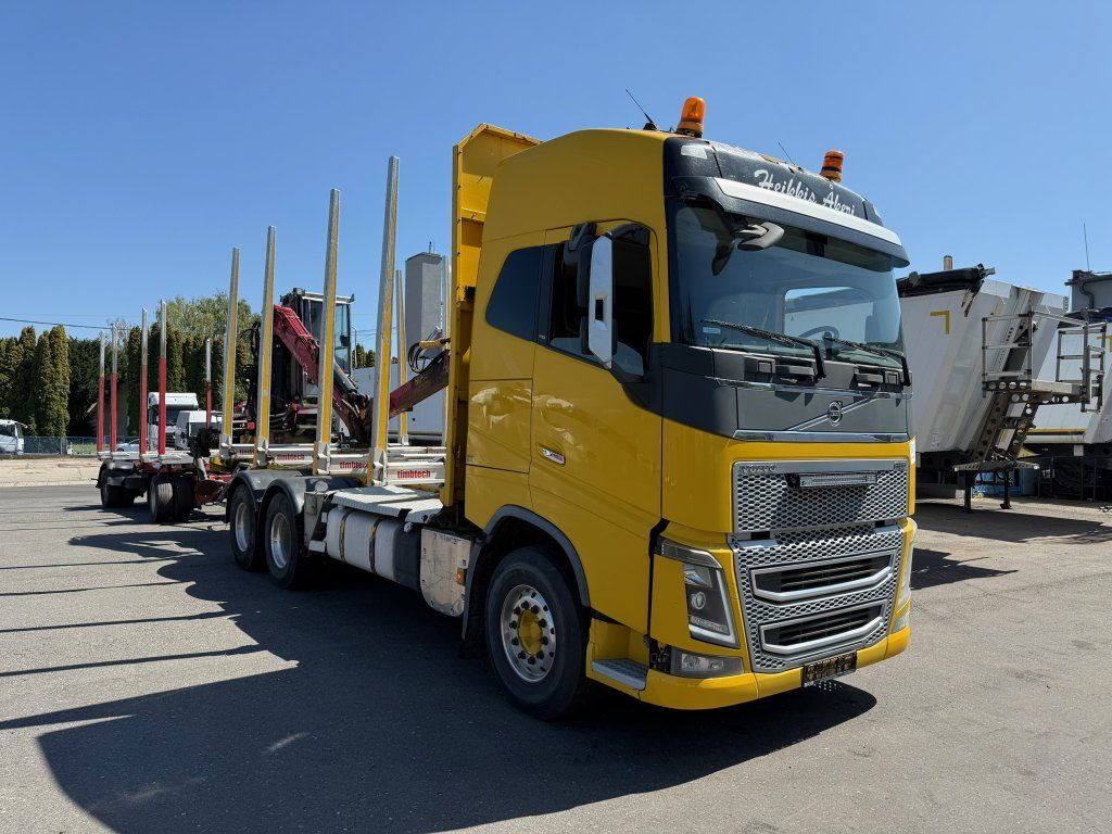 Volvo FH 16 750 6x4 + Fliegl - משאית עץ, משאית מנוף: תמונה 2 Volvo FH 16 750 6x4 + Fliegl - משאית עץ, משאית מנוף: תמונה 2