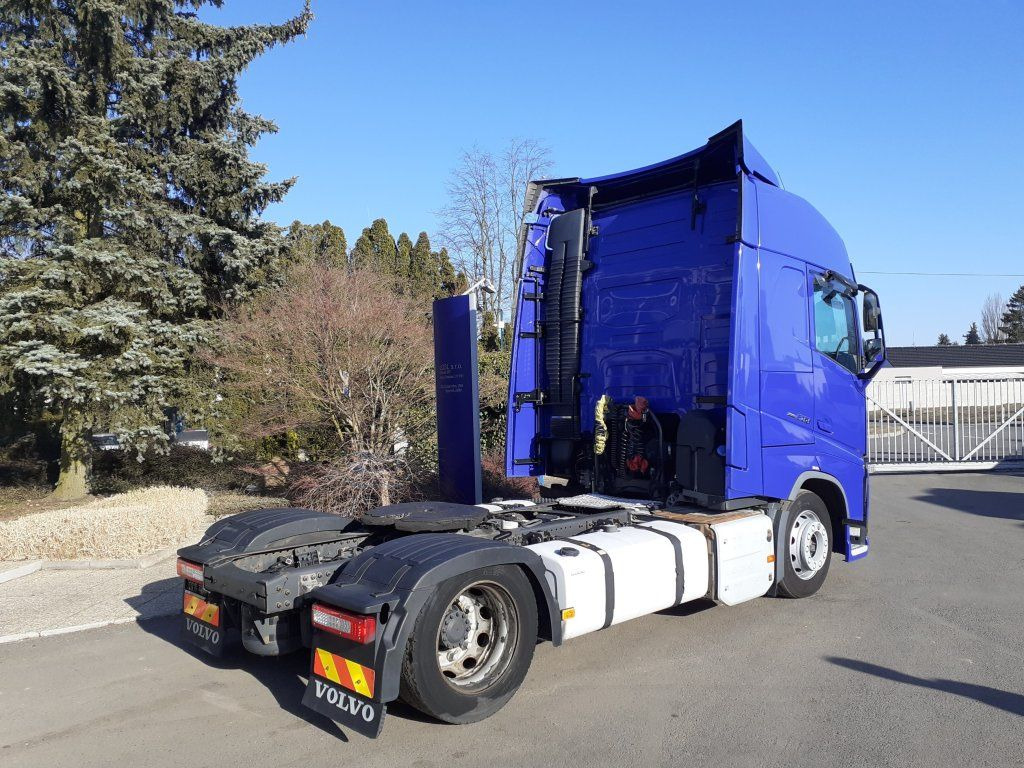 Volvo FH500 XL EURO 6 MEGA/lowdeck - יחידת טרקטור: תמונה 4 Volvo FH500 XL EURO 6 MEGA/lowdeck - יחידת טרקטור: תמונה 4
