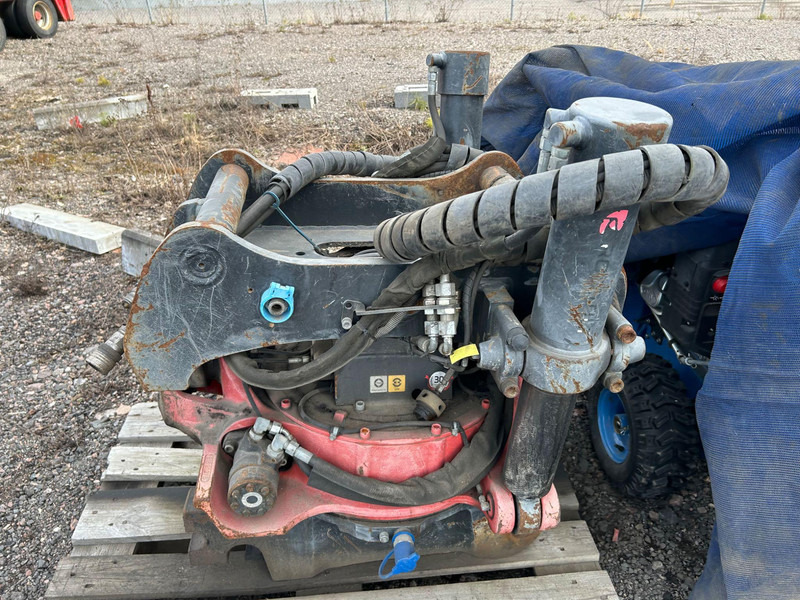 ROTOTILT R8 - צרופה עבור מכונת בנייה: תמונה 3 ROTOTILT R8 - צרופה עבור מכונת בנייה: תמונה 3