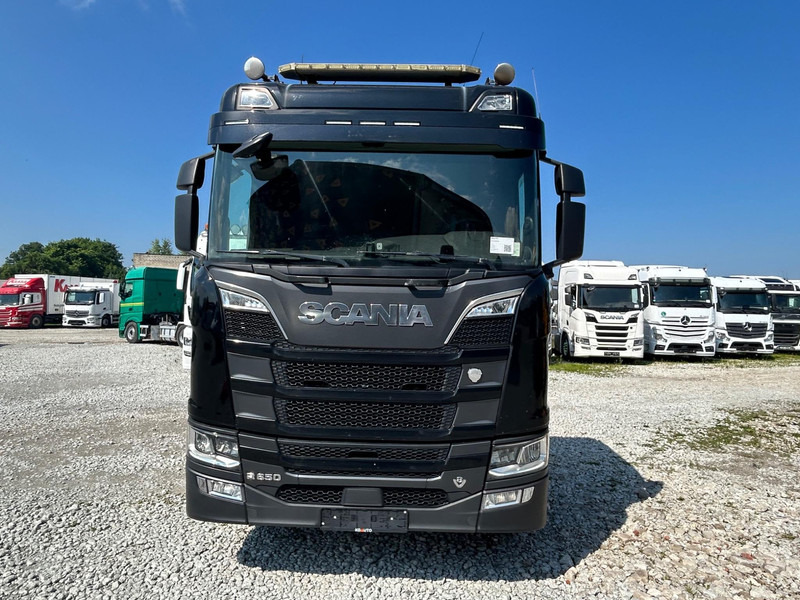 Scania R 650 | 6X4 | HYDRAULIIKKA | VARATTU - יחידת טרקטור: תמונה 2 Scania R 650 | 6X4 | HYDRAULIIKKA | VARATTU - יחידת טרקטור: תמונה 2