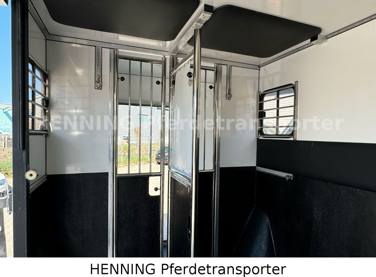 משאית סוסים Peugeot Boxer 3-Sitzer *NEUWAGEN* 1000 KG NUTZLAST: תמונה 10 משאית סוסים Peugeot Boxer 3-Sitzer *NEUWAGEN* 1000 KG NUTZLAST: תמונה 10