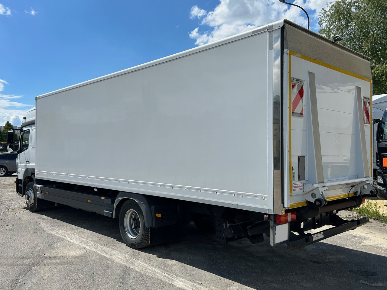MERCEDES-BENZ ATEGO 1230 / BIGSPACE / 2020 / KOFFER 19 EPAL / LBW 2T - משאית תיבה: תמונה 4 MERCEDES-BENZ ATEGO 1230 / BIGSPACE / 2020 / KOFFER 19 EPAL / LBW 2T - משאית תיבה: תמונה 4
