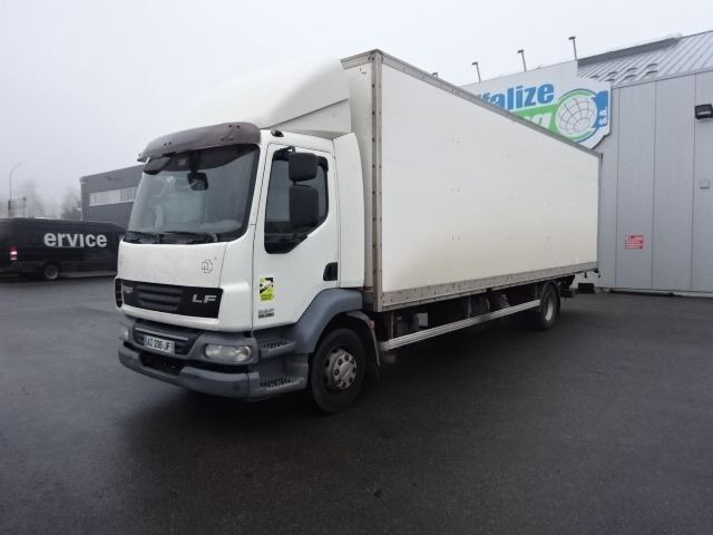 DAF LF 55 280 // broken engine - moteur cassé ! - משאית תיבה: תמונה 1 DAF LF 55 280 // broken engine - moteur cassé ! - משאית תיבה: תמונה 1