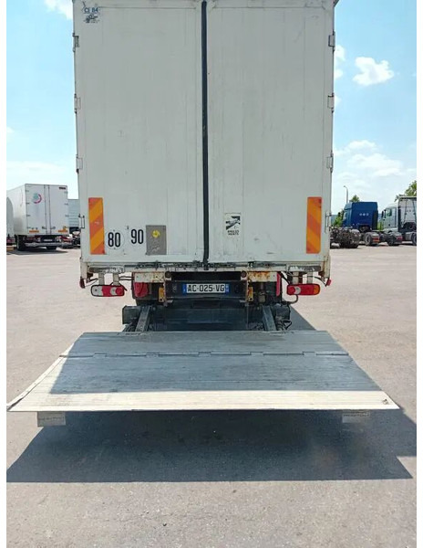 Renault Midlum 280 dxi - manual gearbox / steel suspension lames - משאית וילונות צד: תמונה 4 Renault Midlum 280 dxi - manual gearbox / steel suspension lames - משאית וילונות צד: תמונה 4