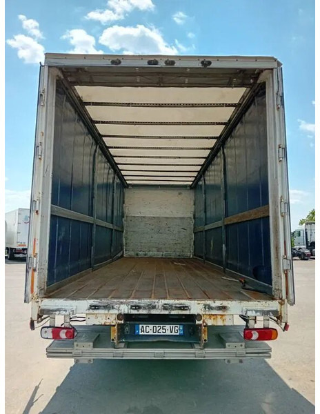 Renault Midlum 280 dxi - manual gearbox / steel suspension lames - משאית וילונות צד: תמונה 3 Renault Midlum 280 dxi - manual gearbox / steel suspension lames - משאית וילונות צד: תמונה 3