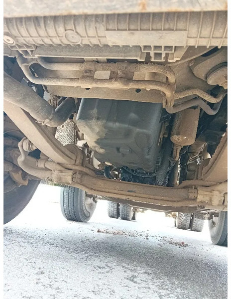 Renault Premium Lander 460 dxi - 8x4 - משאית עם שלדת תא: תמונה 5 Renault Premium Lander 460 dxi - 8x4 - משאית עם שלדת תא: תמונה 5