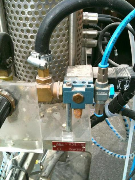 Baumer HHS C-210 2-channel glue application control system - מכונות קיפול: תמונה 4 Baumer HHS C-210 2-channel glue application control system - מכונות קיפול: תמונה 4