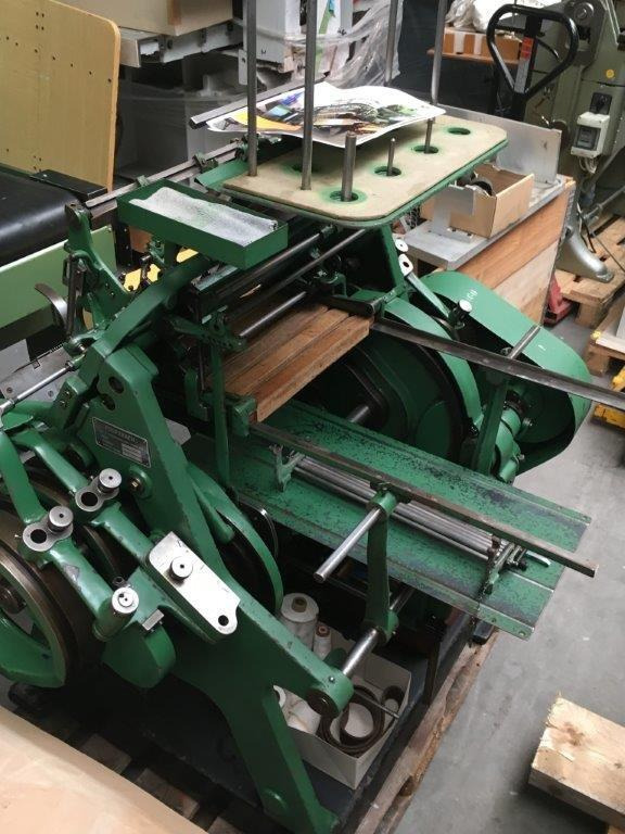 מכונת הדפסה Brehmer 39 3/4-2 semi-automatic book block thread sewing machine: תמונה 15