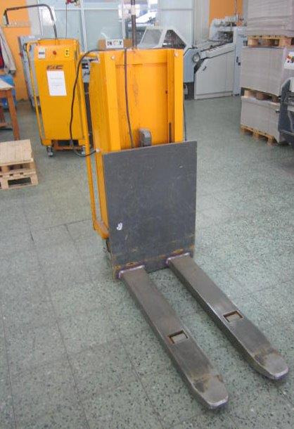 FAC pallet lifts - משאית משטחים: תמונה 2 FAC pallet lifts - משאית משטחים: תמונה 2