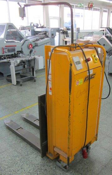 FAC pallet lifts - משאית משטחים: תמונה 1 FAC pallet lifts - משאית משטחים: תמונה 1