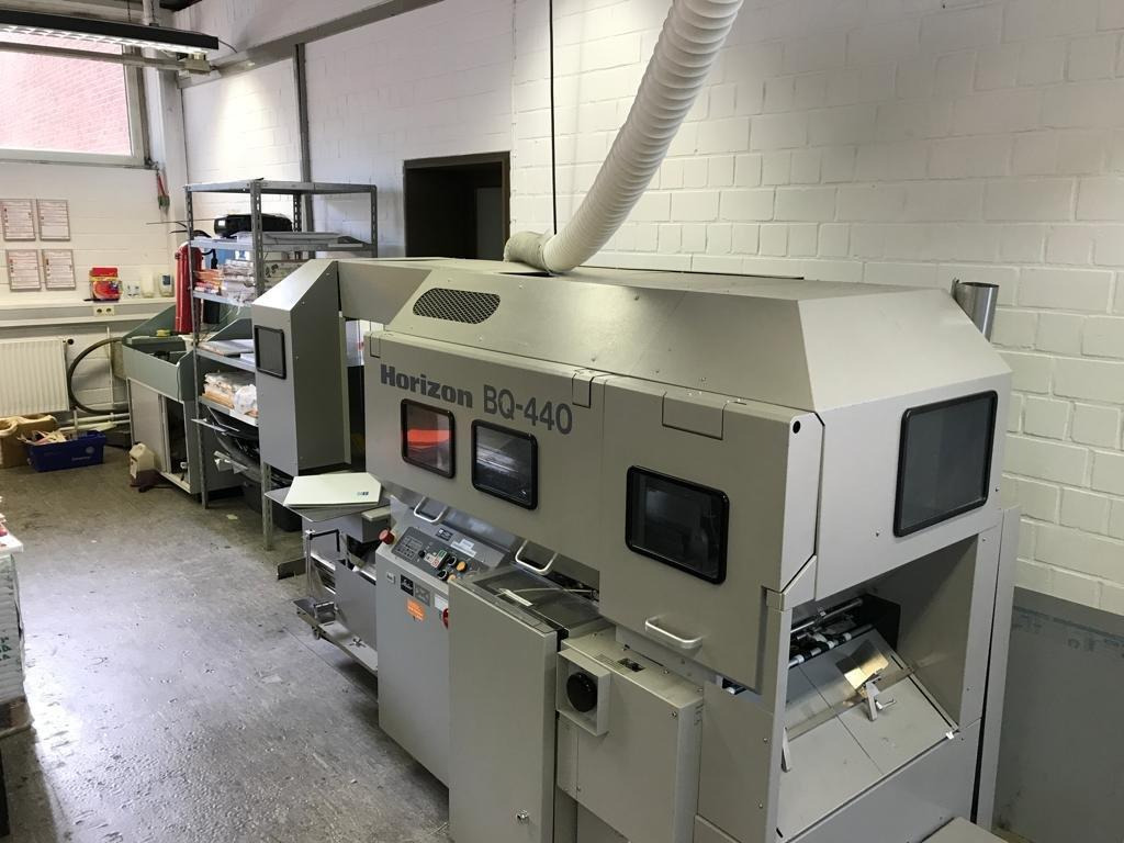Four Clamp Perfect binder Horizon BQ 440 - מכונת כריכה: תמונה 5 Four Clamp Perfect binder Horizon BQ 440 - מכונת כריכה: תמונה 5