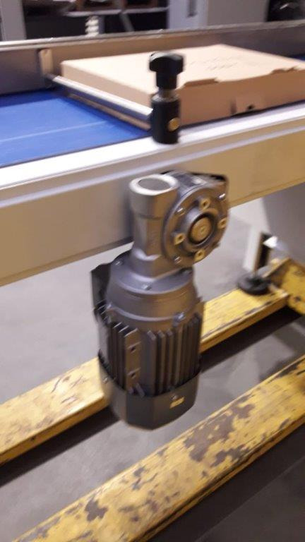 Frequency controlled conveyor belt 220x50cm - מסוע חגורה: תמונה 3 Frequency controlled conveyor belt 220x50cm - מסוע חגורה: תמונה 3