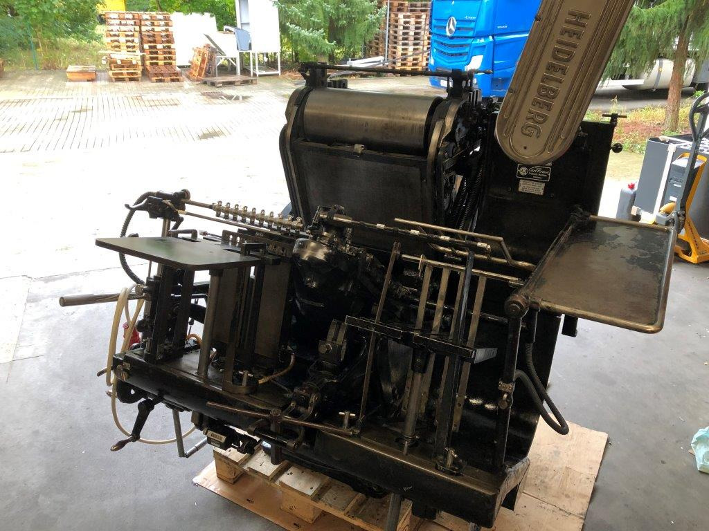 Heidelberg GT A3 - Automatic die cutter for die cutting - מכונת חיתוך נייר: תמונה 1 Heidelberg GT A3 - Automatic die cutter for die cutting - מכונת חיתוך נייר: תמונה 1