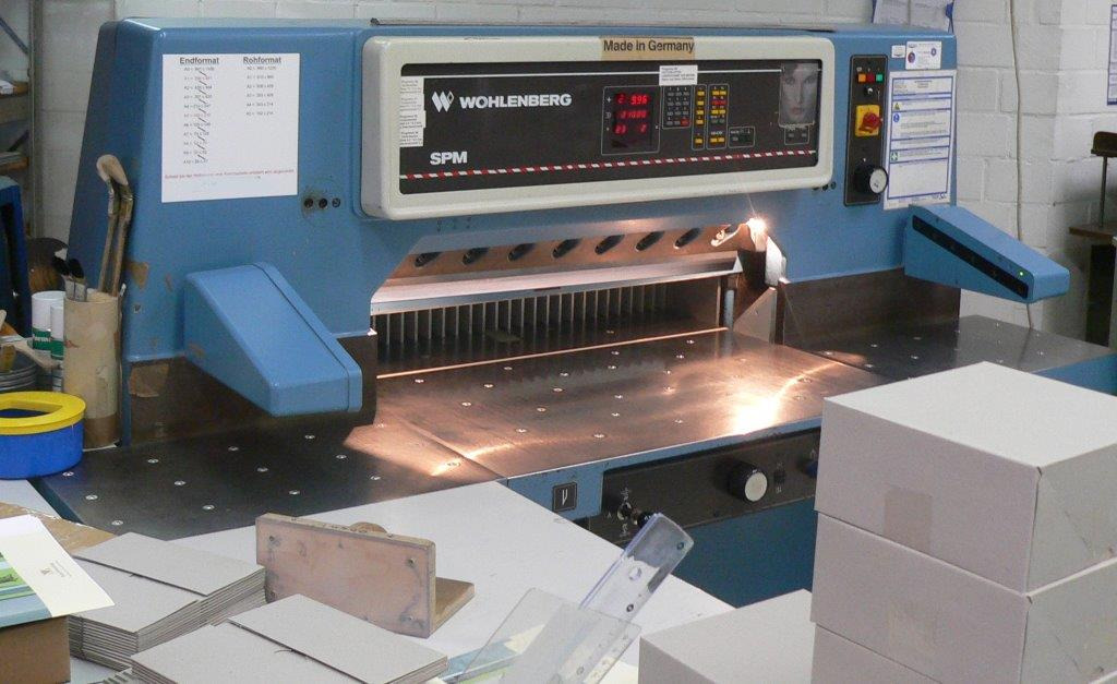 High-speed cutter Wohlenberg WP 92 SPM - מכונת חיתוך נייר: תמונה 3 High-speed cutter Wohlenberg WP 92 SPM - מכונת חיתוך נייר: תמונה 3