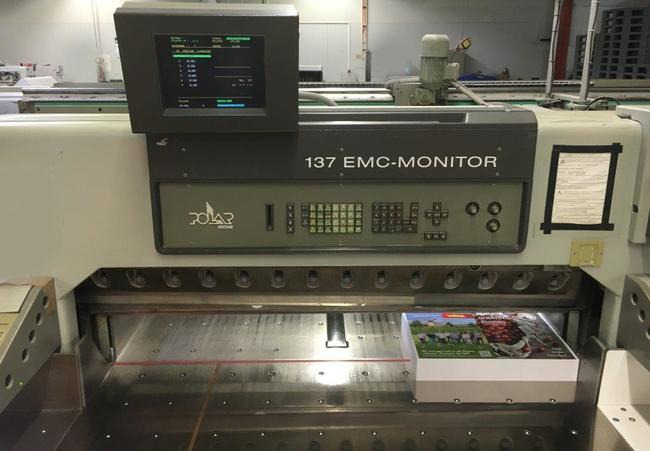 Polar Mohr 137 EM-MON cutting line - מכונת חיתוך נייר: תמונה 1 Polar Mohr 137 EM-MON cutting line - מכונת חיתוך נייר: תמונה 1