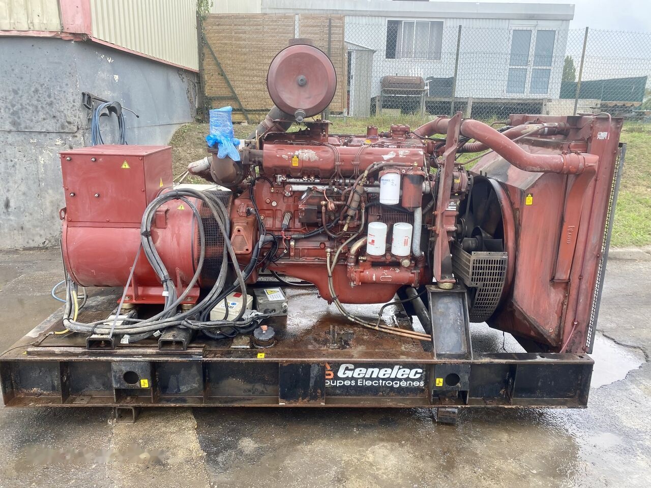 Genelec 300 kVa IVECO - ערכת גנרטורים: תמונה 1 Genelec 300 kVa IVECO - ערכת גנרטורים: תמונה 1