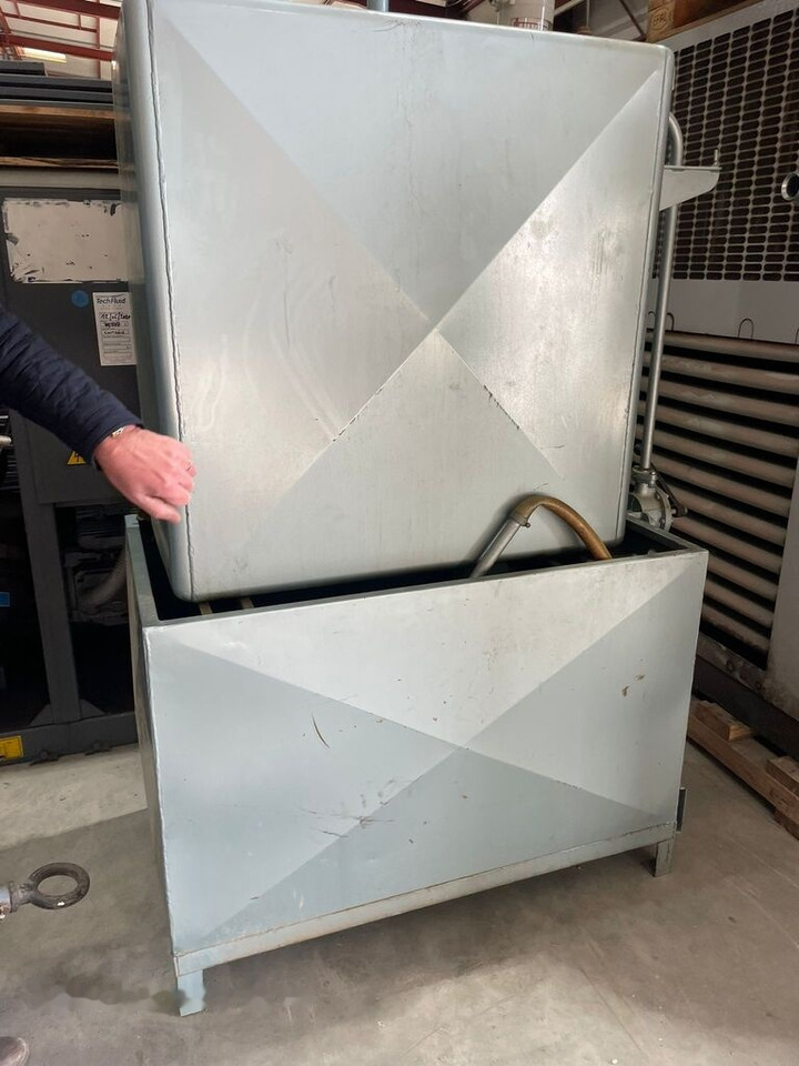 הַחכָּרָה SDMO 70 kVa Perkins diesel SDMO 70 kVa Perkins diesel: תמונה 10 הַחכָּרָה SDMO 70 kVa Perkins diesel SDMO 70 kVa Perkins diesel: תמונה 10