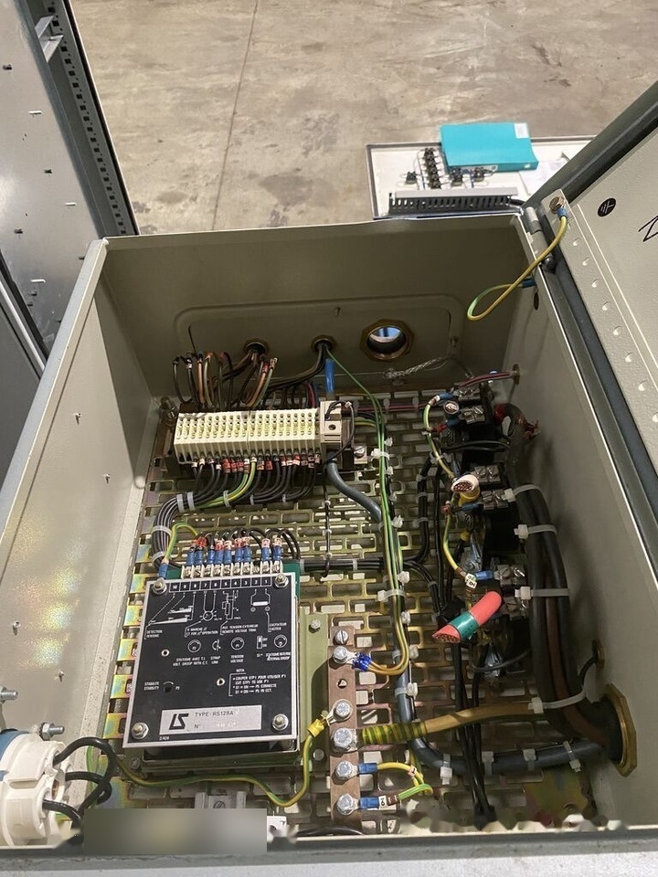 הַחכָּרָה SDMO 70 kVa Perkins diesel SDMO 70 kVa Perkins diesel: תמונה 9 הַחכָּרָה SDMO 70 kVa Perkins diesel SDMO 70 kVa Perkins diesel: תמונה 9