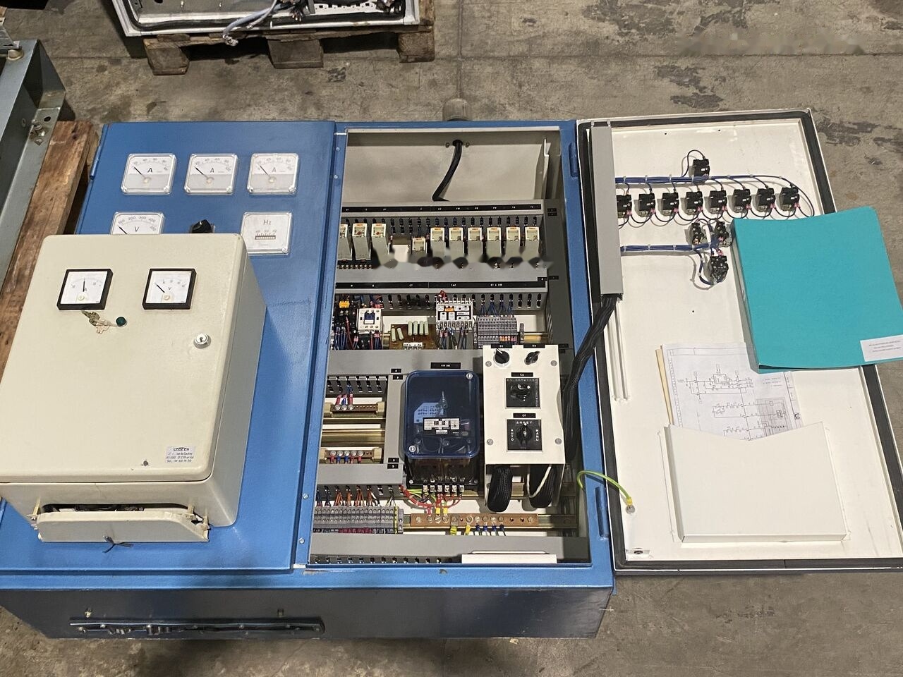 הַחכָּרָה SDMO 70 kVa Perkins diesel SDMO 70 kVa Perkins diesel: תמונה 8 הַחכָּרָה SDMO 70 kVa Perkins diesel SDMO 70 kVa Perkins diesel: תמונה 8