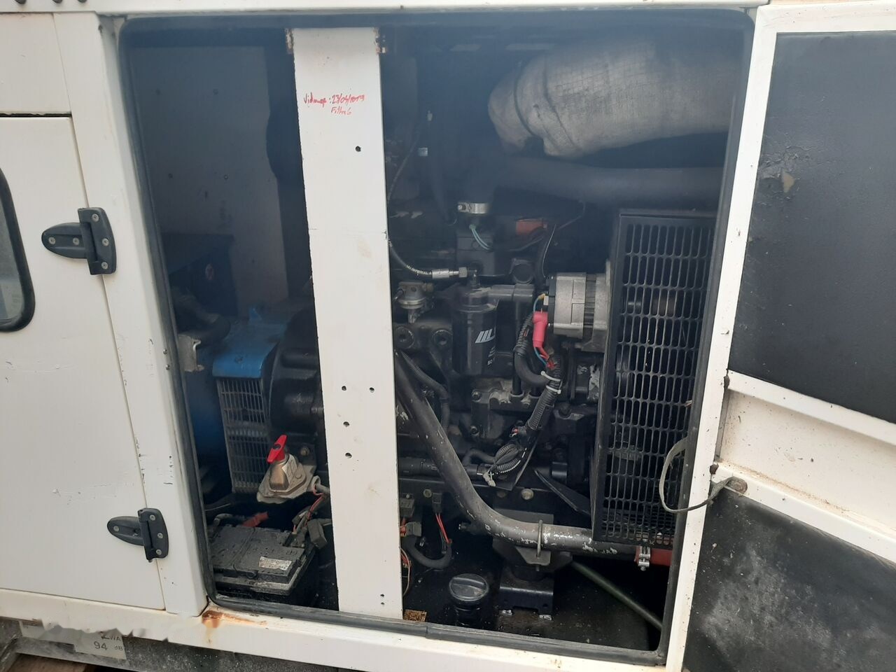 SDMO 80 kVa John Deere - ערכת גנרטורים: תמונה 2 SDMO 80 kVa John Deere - ערכת גנרטורים: תמונה 2