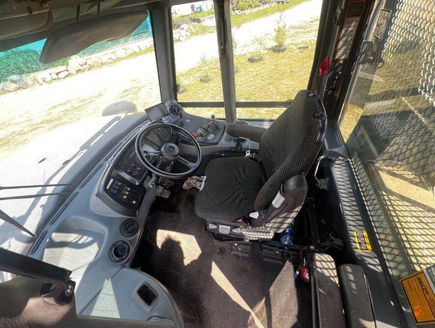 Bell B25D - מסיר פסולת מפרקי: תמונה 4 Bell B25D - מסיר פסולת מפרקי: תמונה 4