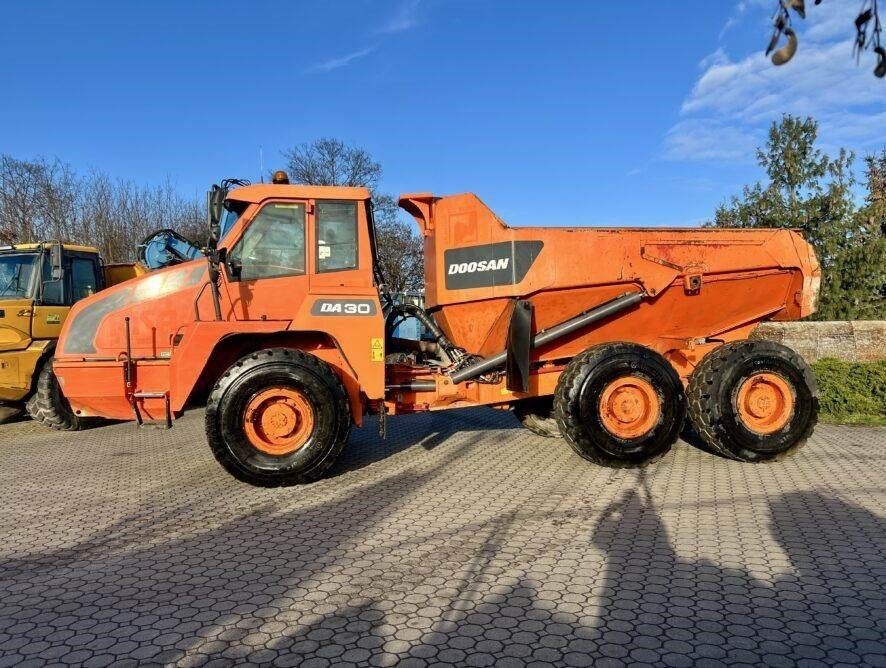 Doosan DA30 - מסיר פסולת מפרקי: תמונה 1 Doosan DA30 - מסיר פסולת מפרקי: תמונה 1