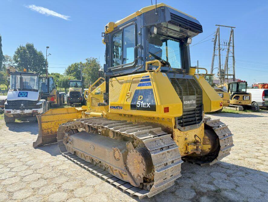 Komatsu D51EX-22 - דחפור: תמונה 2 Komatsu D51EX-22 - דחפור: תמונה 2
