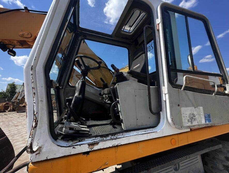 מחפר גלגלים Liebherr A316: תמונה 8