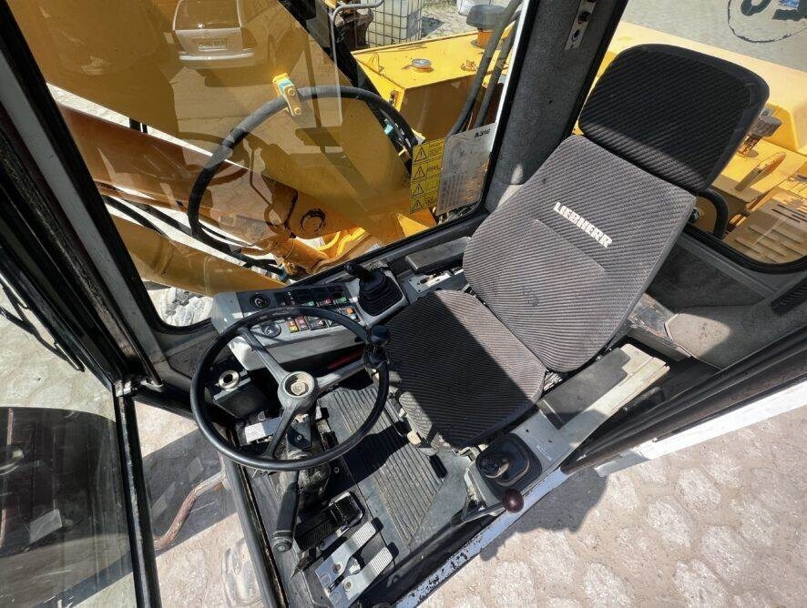 מחפר גלגלים Liebherr A316: תמונה 9
