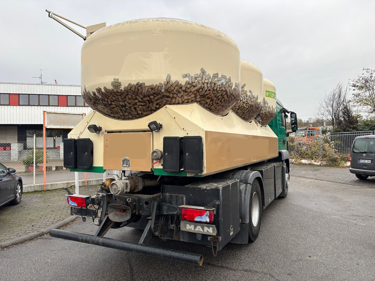 MAN TGS 18.440 Silo/Waage/Kompressor/40m Schlauch - משאית מכל: תמונה 5 MAN TGS 18.440 Silo/Waage/Kompressor/40m Schlauch - משאית מכל: תמונה 5