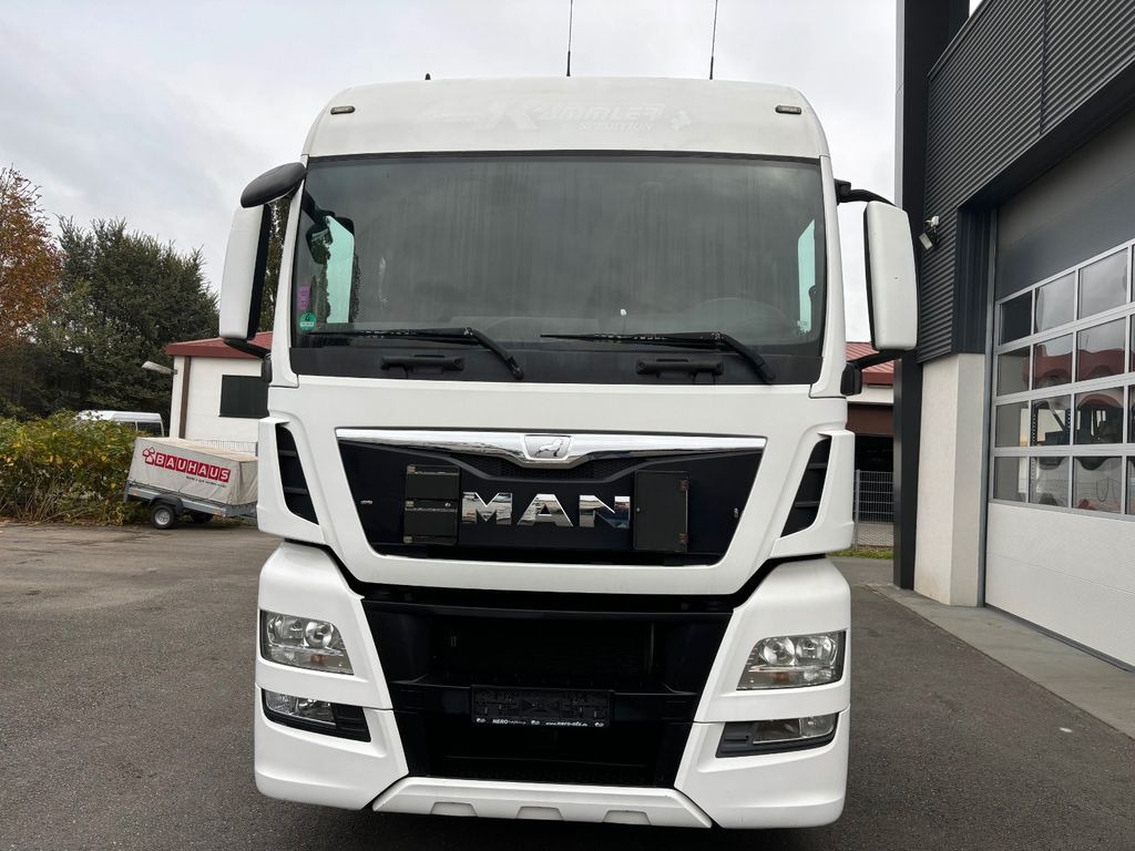 MAN TGX 18.440 480 Retarder/NAVI/2 Tanks/Standheiz MAN TGX 18.440 480 Retarder/NAVI/2 Tanks/Standheiz - יחידת טרקטור: תמונה 3 MAN TGX 18.440 480 Retarder/NAVI/2 Tanks/Standheiz MAN TGX 18.440 480 Retarder/NAVI/2 Tanks/Standheiz - יחידת טרקטור: תמונה 3