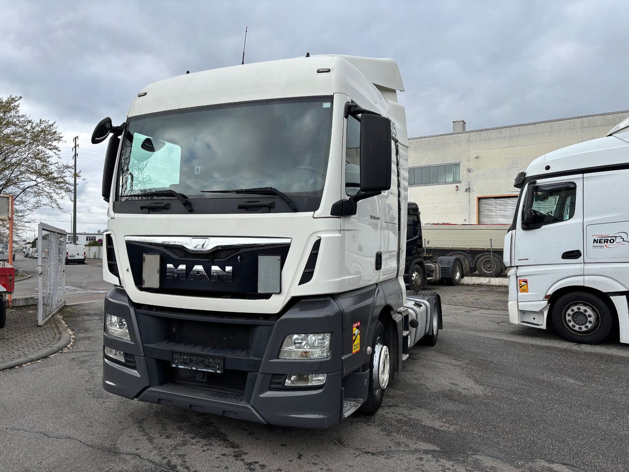 MAN TGX 18.440/Retarder/Hubsattelkupplung/Navi - יחידת טרקטור: תמונה 3 MAN TGX 18.440/Retarder/Hubsattelkupplung/Navi - יחידת טרקטור: תמונה 3