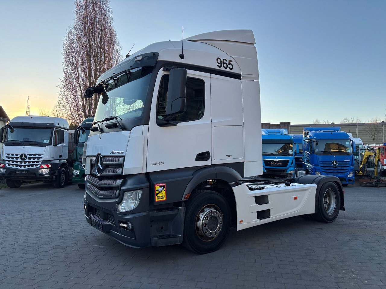 Mercedes-Benz Actros 1843 1845 - יחידת טרקטור: תמונה 5 Mercedes-Benz Actros 1843 1845 - יחידת טרקטור: תמונה 5