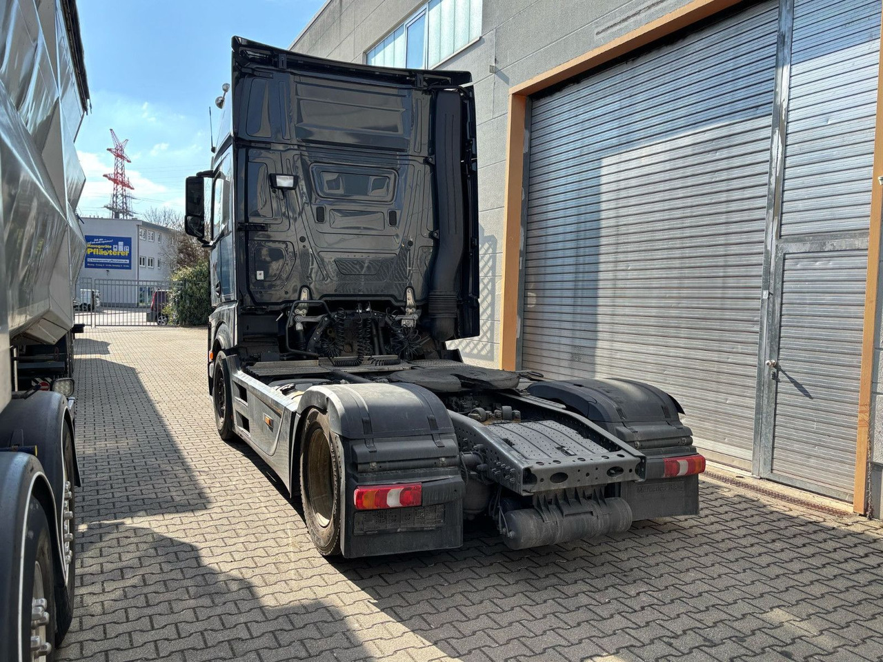 Mercedes-Benz Actros 1851 Retarder/Luft/Klima - יחידת טרקטור: תמונה 4 Mercedes-Benz Actros 1851 Retarder/Luft/Klima - יחידת טרקטור: תמונה 4