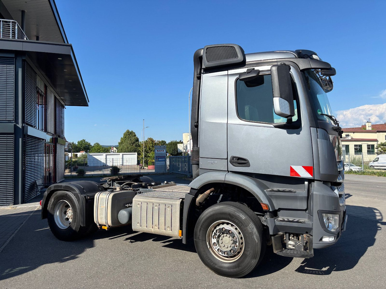 Mercedes-Benz Arocs 1842 Retarder/Kipphyd./Klima - יחידת טרקטור: תמונה 4 Mercedes-Benz Arocs 1842 Retarder/Kipphyd./Klima - יחידת טרקטור: תמונה 4