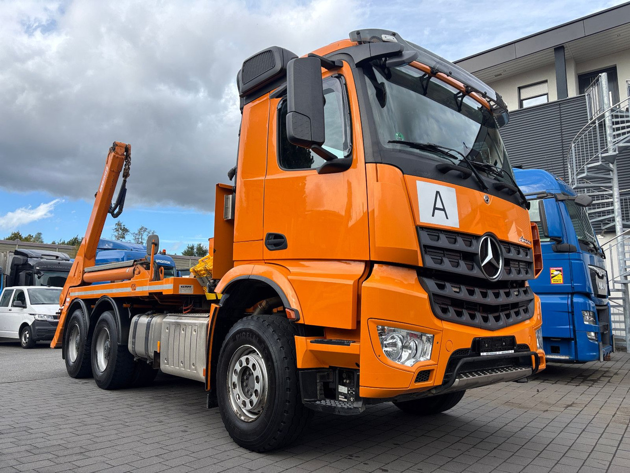 Mercedes-Benz Arocs 2648 6x4/Kempf - מזהיר: תמונה 1 Mercedes-Benz Arocs 2648 6x4/Kempf - מזהיר: תמונה 1