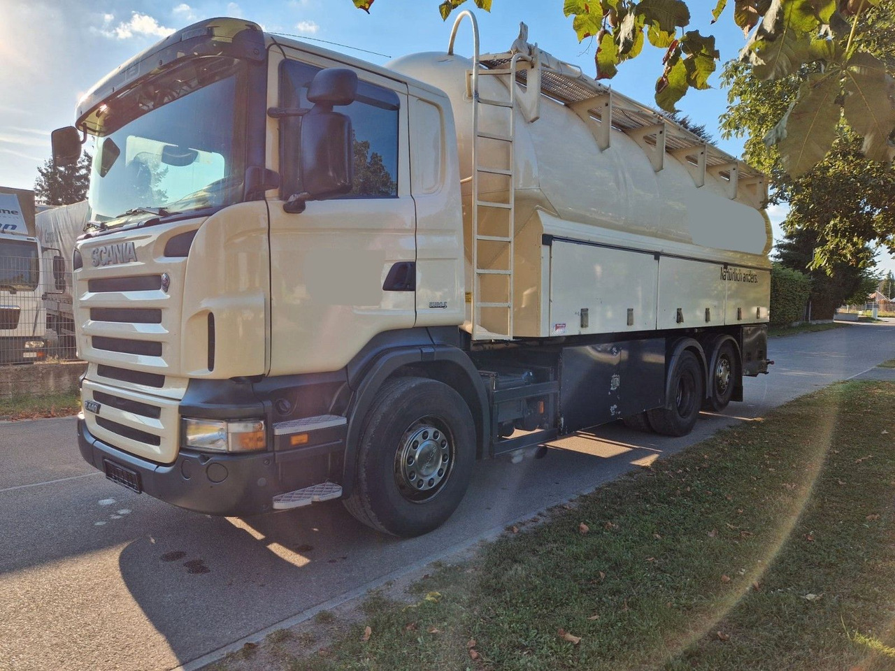 Scania R440 31m³ SILO 4 Kammer/Retarder/Kompressor/Lift - משאית מכל: תמונה 1 Scania R440 31m³ SILO 4 Kammer/Retarder/Kompressor/Lift - משאית מכל: תמונה 1