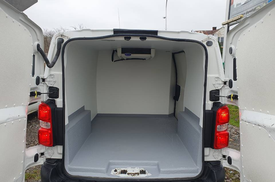Citroen JUMPY CHLODNIA MROZNIA CARRIER+230V KLIMA EURO6 - כלי רכב מסחרי לקירור: תמונה 2 Citroen JUMPY CHLODNIA MROZNIA CARRIER+230V KLIMA EURO6 - כלי רכב מסחרי לקירור: תמונה 2