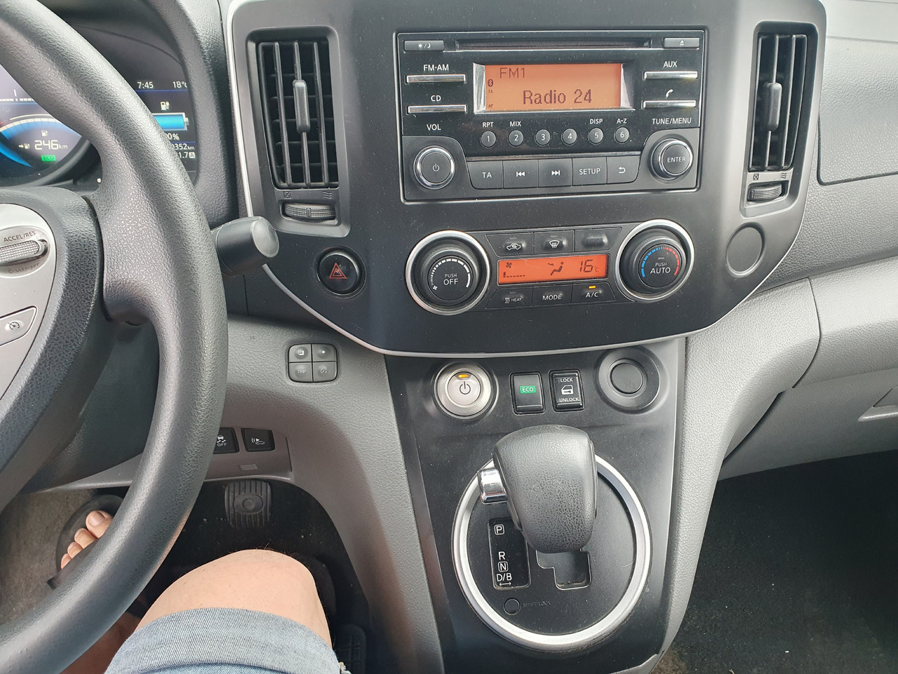 Nissan e-NV200 ELEKTRYK 40 Kwh 250 -300 km klima kamera - כלי רכב מסחרי קטן, כלי רכב מסחרי חשמלי: תמונה 4 Nissan e-NV200 ELEKTRYK 40 Kwh 250 -300 km klima kamera - כלי רכב מסחרי קטן, כלי רכב מסחרי חשמלי: תמונה 4