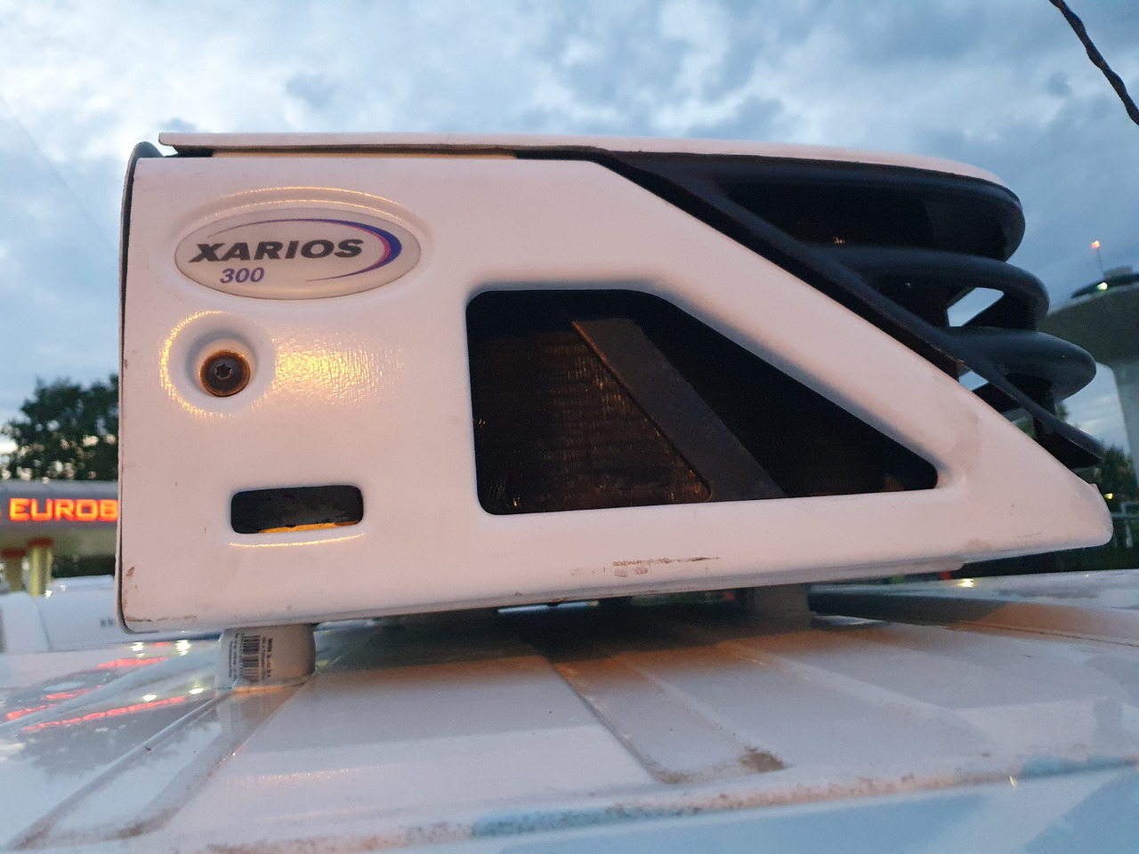 Opel VIVARO CHLODNIA CARRIER+230V KLIMA NAVI EURO6 - כלי רכב מסחרי לקירור: תמונה 4 Opel VIVARO CHLODNIA CARRIER+230V KLIMA NAVI EURO6 - כלי רכב מסחרי לקירור: תמונה 4