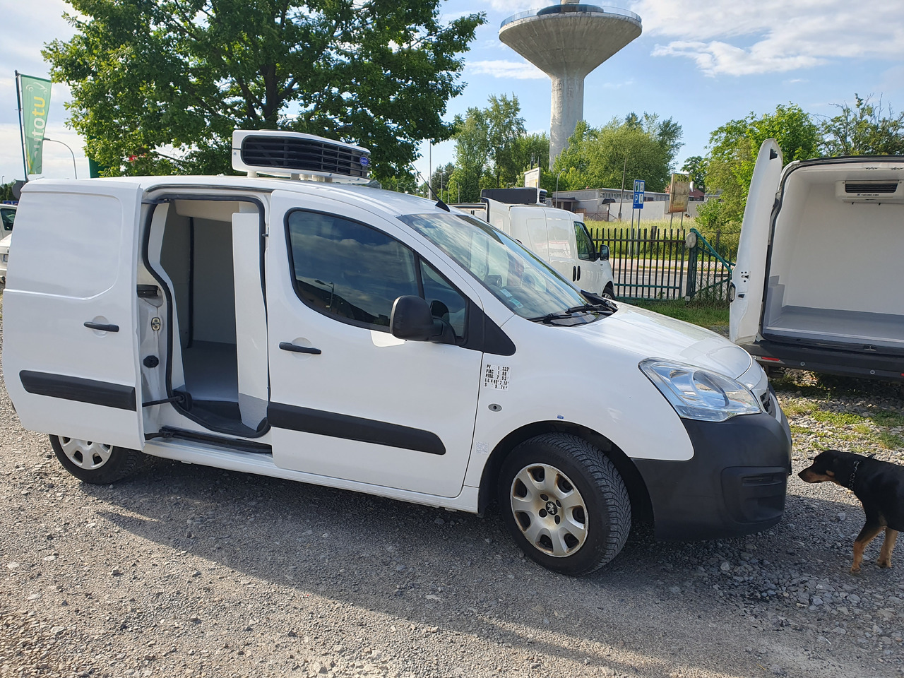 PEUGEOT PARTNER LONG CHLODNIA MROZNIA CARRIER KLIMA NAVI EURO6 - כלי רכב מסחרי לקירור: תמונה 1 PEUGEOT PARTNER LONG CHLODNIA MROZNIA CARRIER KLIMA NAVI EURO6 - כלי רכב מסחרי לקירור: תמונה 1