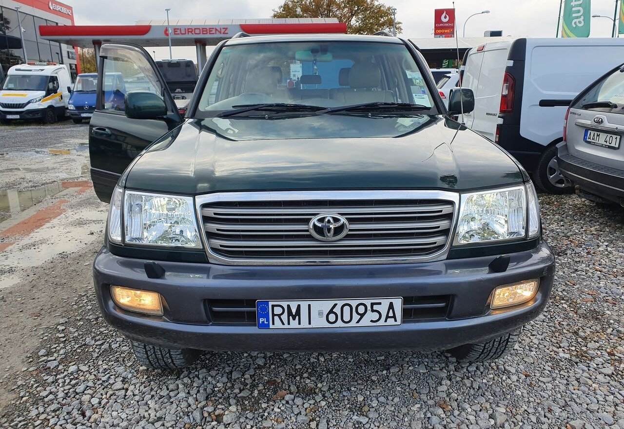Toyota LAND CRUISER 100 4,2 TD KLIMA 7 OSOB - מכונית: תמונה 3 Toyota LAND CRUISER 100 4,2 TD KLIMA 7 OSOB - מכונית: תמונה 3