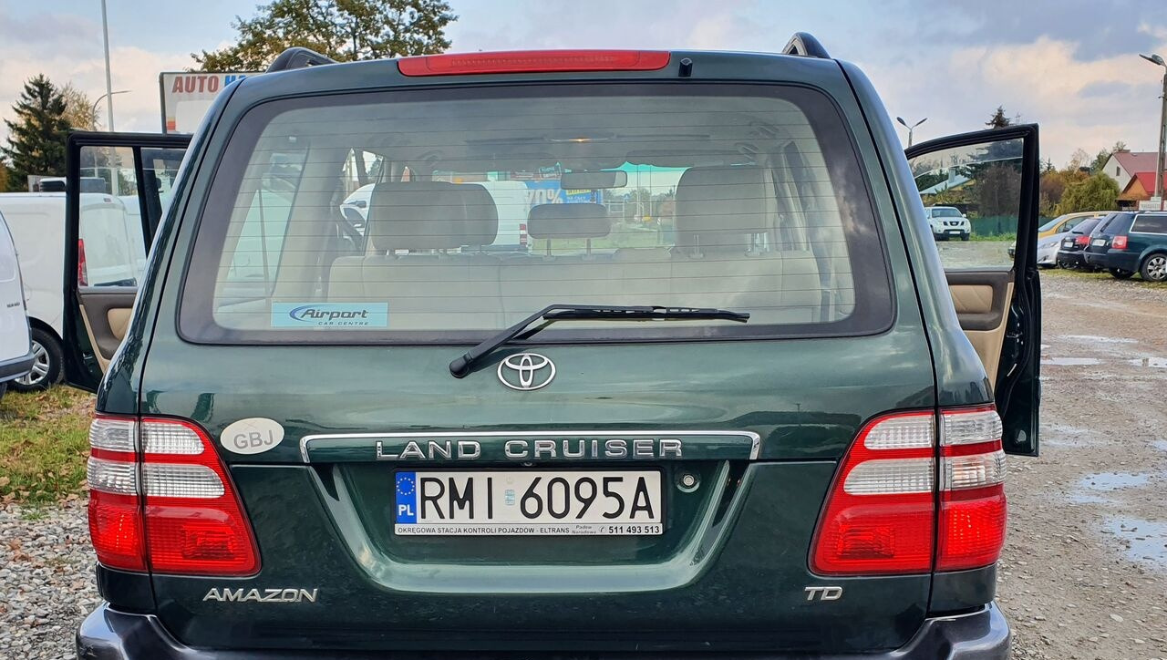 Toyota LAND CRUISER 100 4,2 TD KLIMA 7 OSOB - מכונית: תמונה 5 Toyota LAND CRUISER 100 4,2 TD KLIMA 7 OSOB - מכונית: תמונה 5