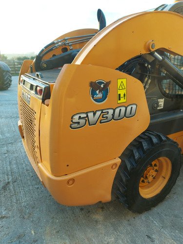 2014 CASE SV300 - מעמיס היגוי החלקה: תמונה 4 2014 CASE SV300 - מעמיס היגוי החלקה: תמונה 4