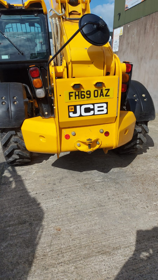 מפעיל טלסקופי JCB 540-140: תמונה 9