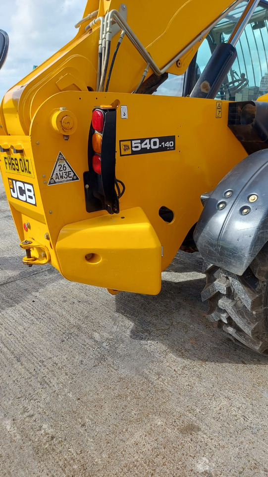 מפעיל טלסקופי JCB 540-140: תמונה 10