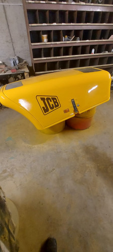 JCB Bonnet - מכסה מנוע עבור מכונת בנייה: תמונה 1 JCB Bonnet - מכסה מנוע עבור מכונת בנייה: תמונה 1