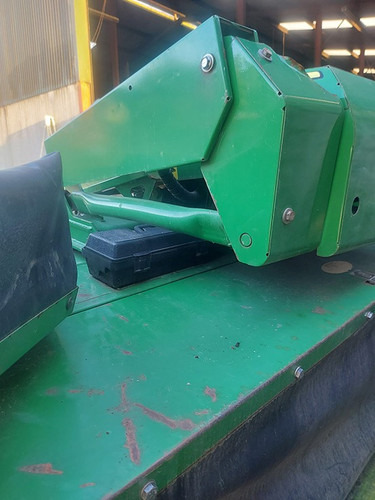John Deere 131 - מכסחה: תמונה 2 John Deere 131 - מכסחה: תמונה 2