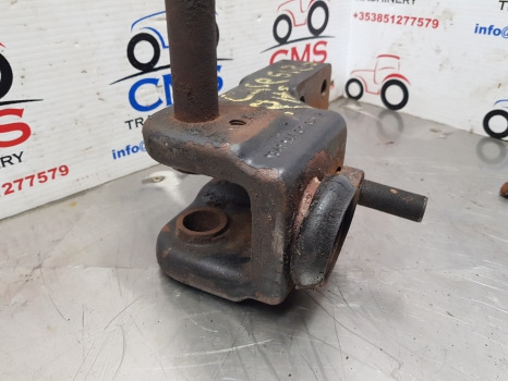 Case 5120, 5130, 5140, 5150, 5240, 5250 Lift Arm Draft Sensor Bracket 1348144c1 - מתלה: תמונה 5 Case 5120, 5130, 5140, 5150, 5240, 5250 Lift Arm Draft Sensor Bracket 1348144c1 - מתלה: תמונה 5